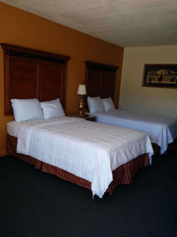 Rodeway Inn Saint Joseph Exteriér fotografie